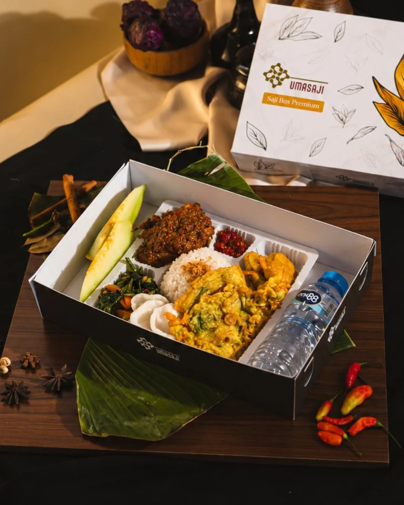 Nasi Ayam Betutu — Saji Box Premium