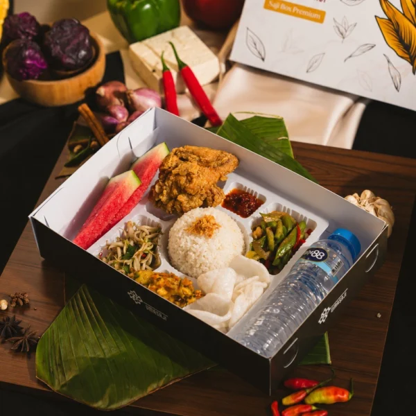 Nasi Ayam Geprek — Saji Box Premium
