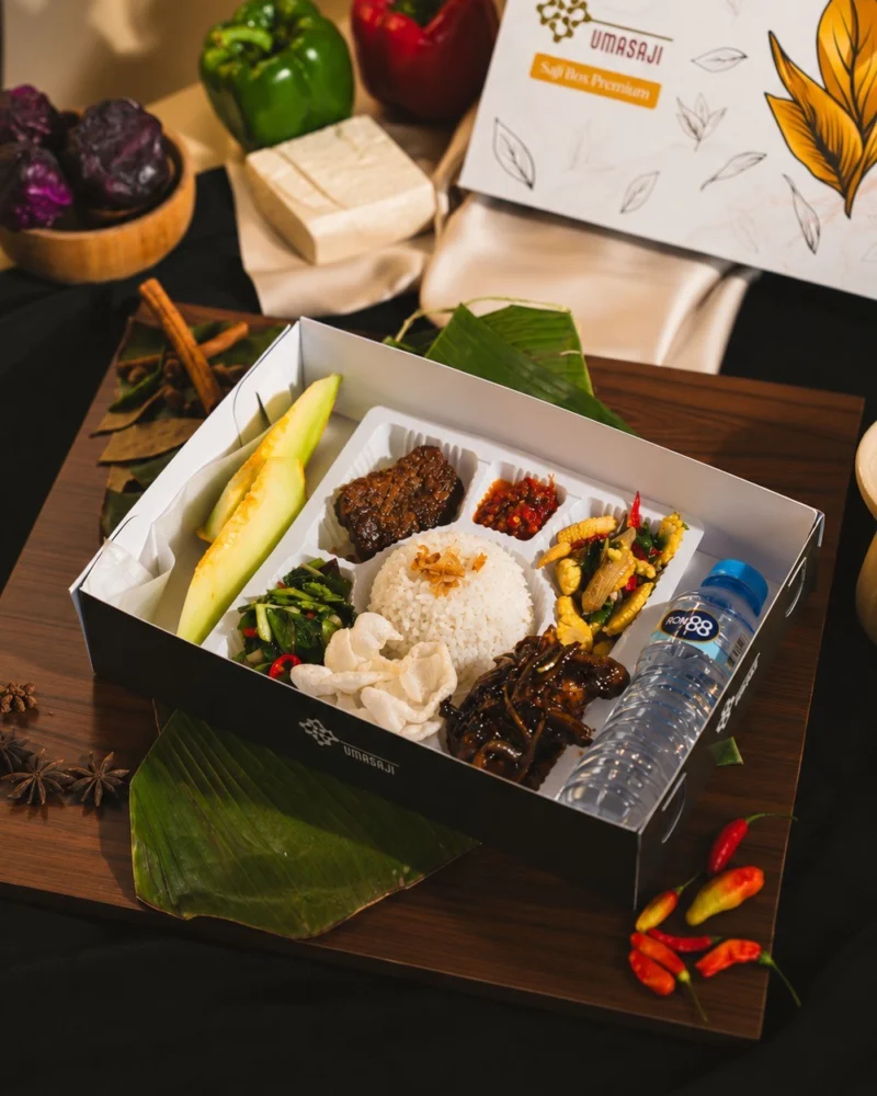 Nasi Ayam Saus Tiram — Saji Box Premium