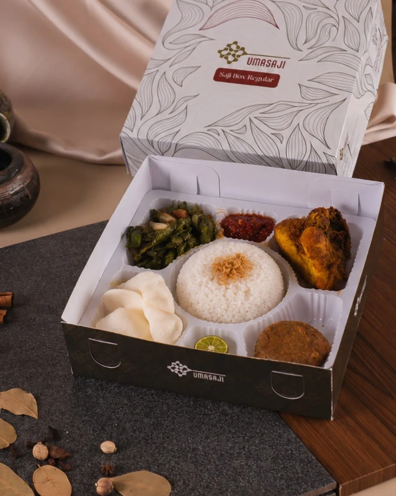 Nasi Ayam Serundeng — Saji Box Reguler