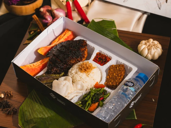 Nasi Ikan Bakar Jimbaran — Premium