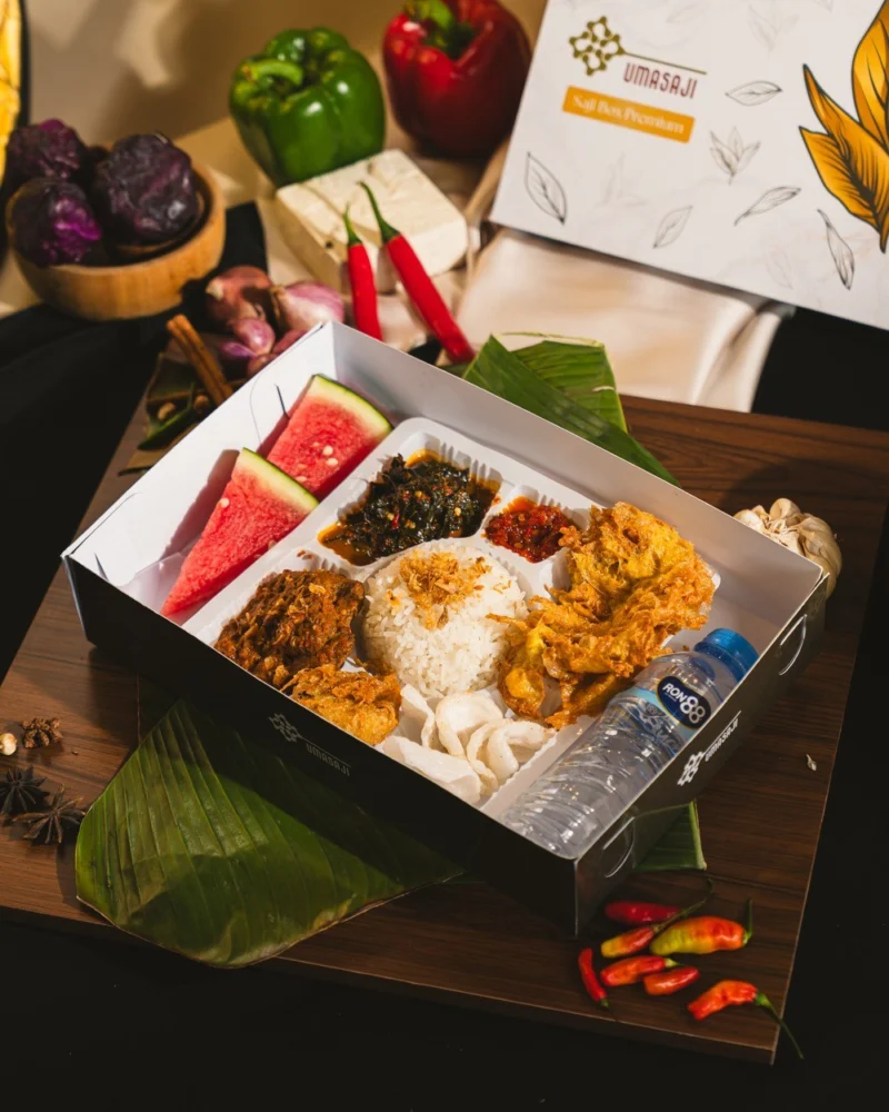 Nasi Rendang Sapi — Saji Box Premium