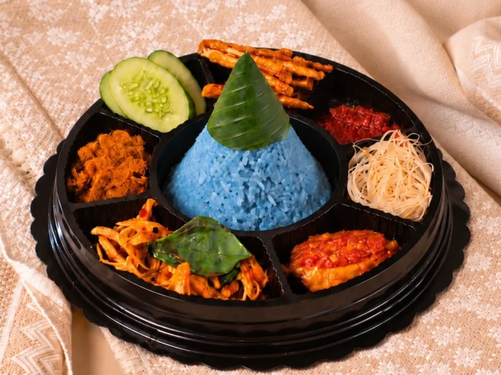 Tumpeng Mini Biru