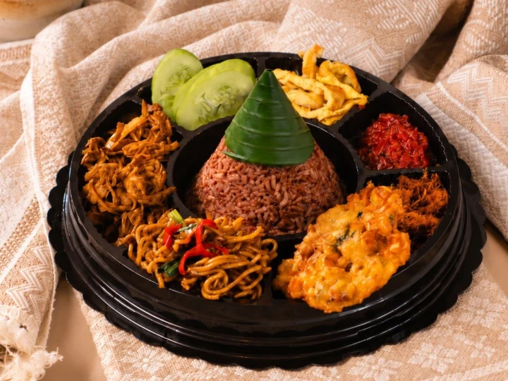 Tumpeng Mini Merah