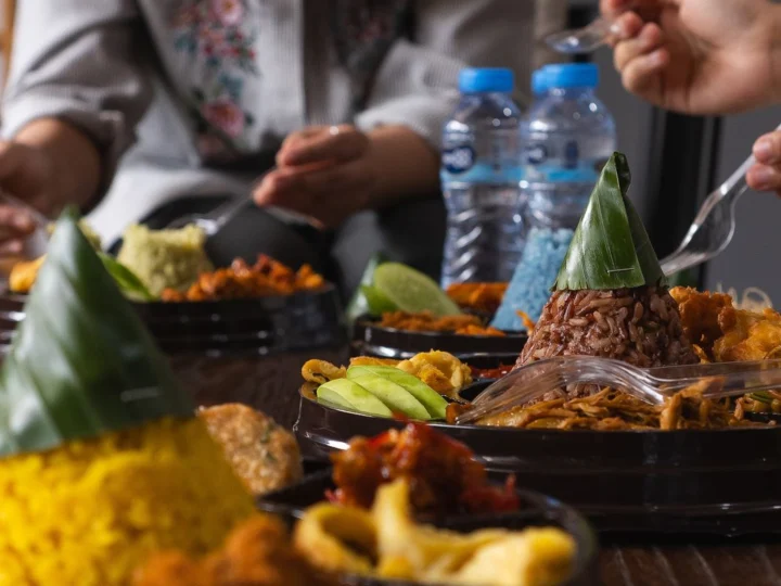 Tumpeng Mini untuk acara bersama
